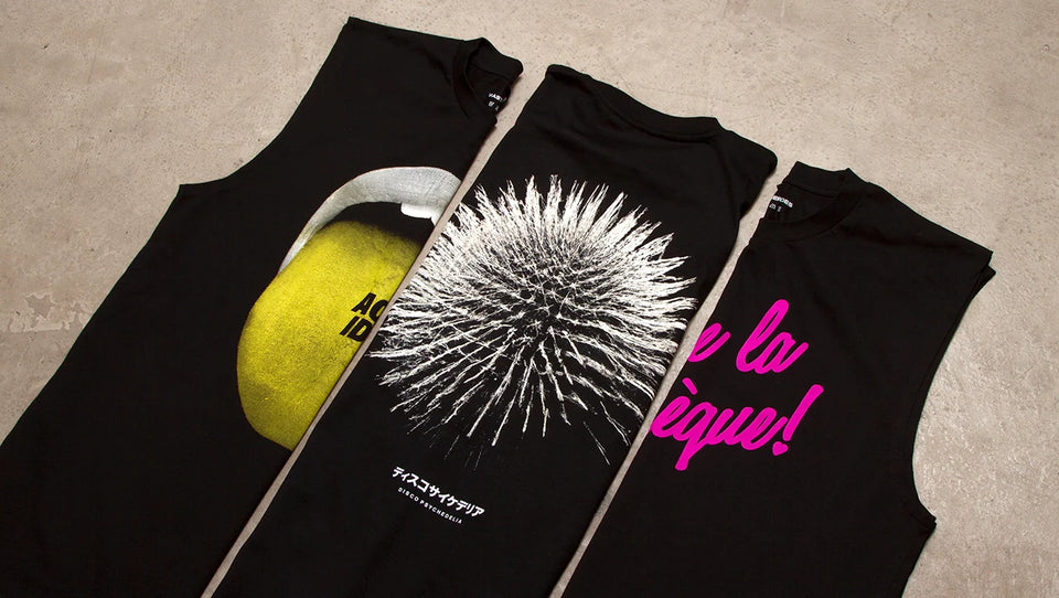 HEAVYWEIGHT TANK T-SHIRTS