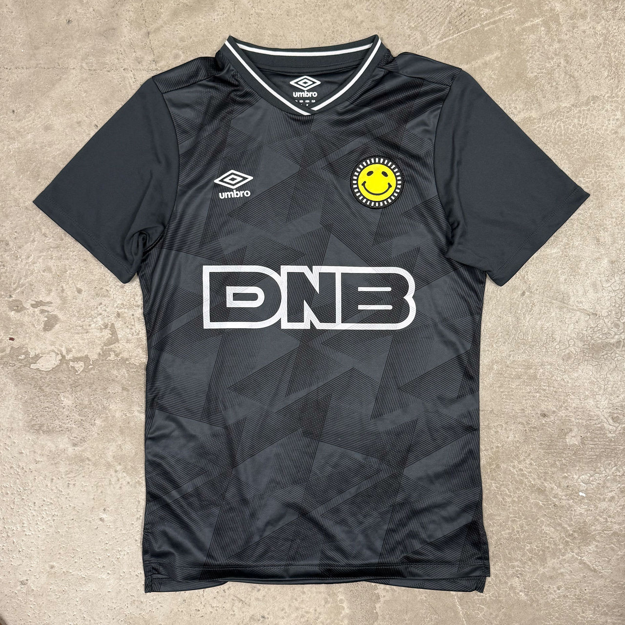 010 - DNB - Small