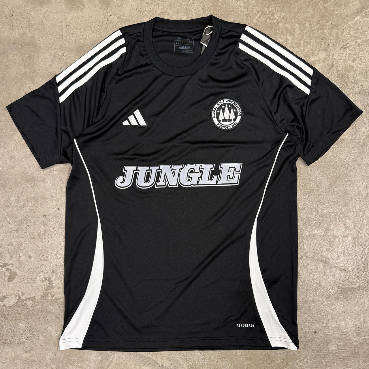 012 - Jungle- Medium
