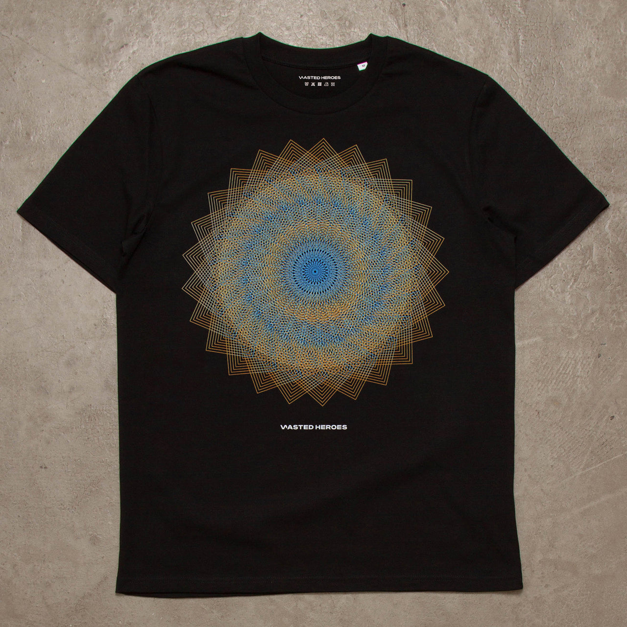002 Geometric Front Print - Tshirt - Black