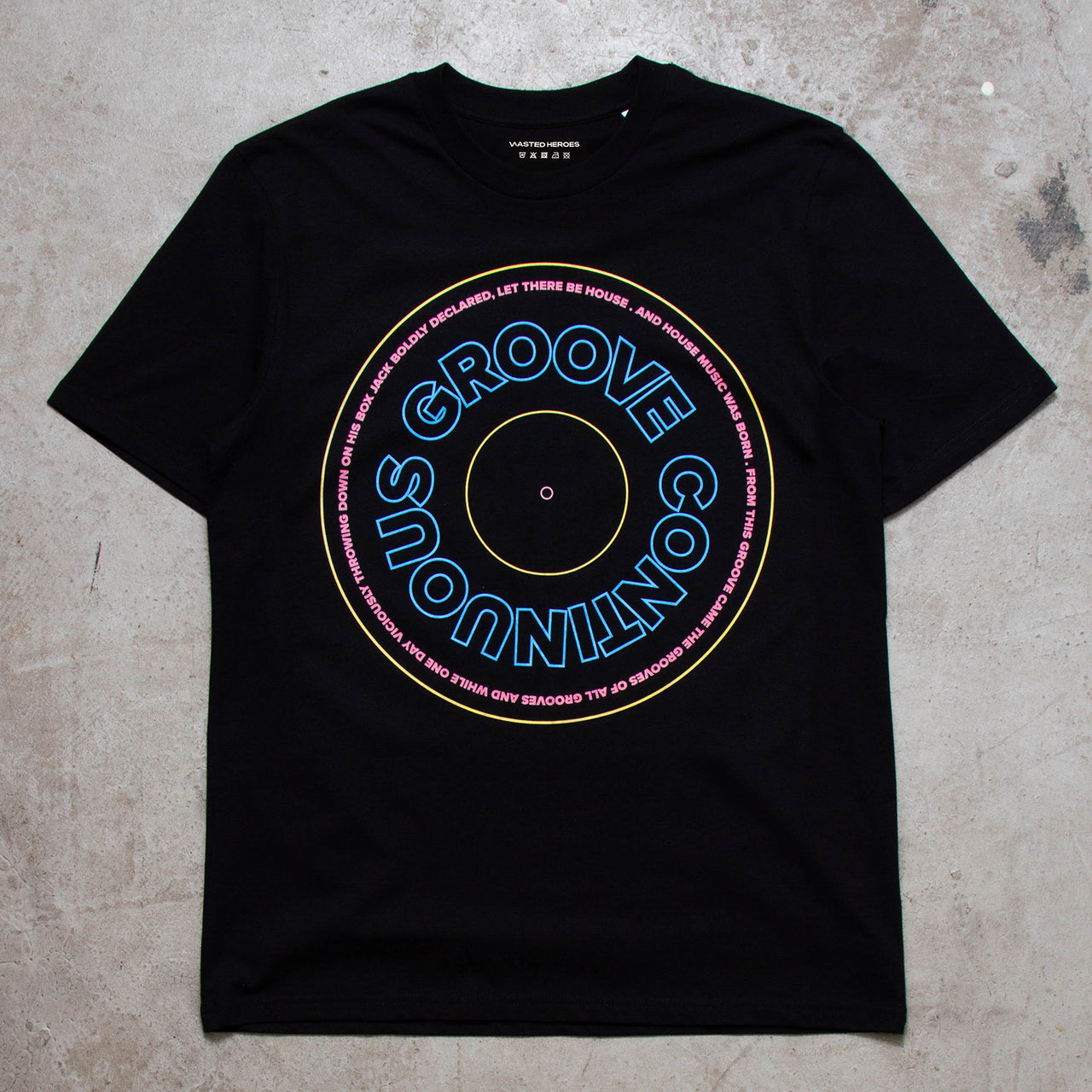 BP Continuous Groove Front Print - Tshirt - Black