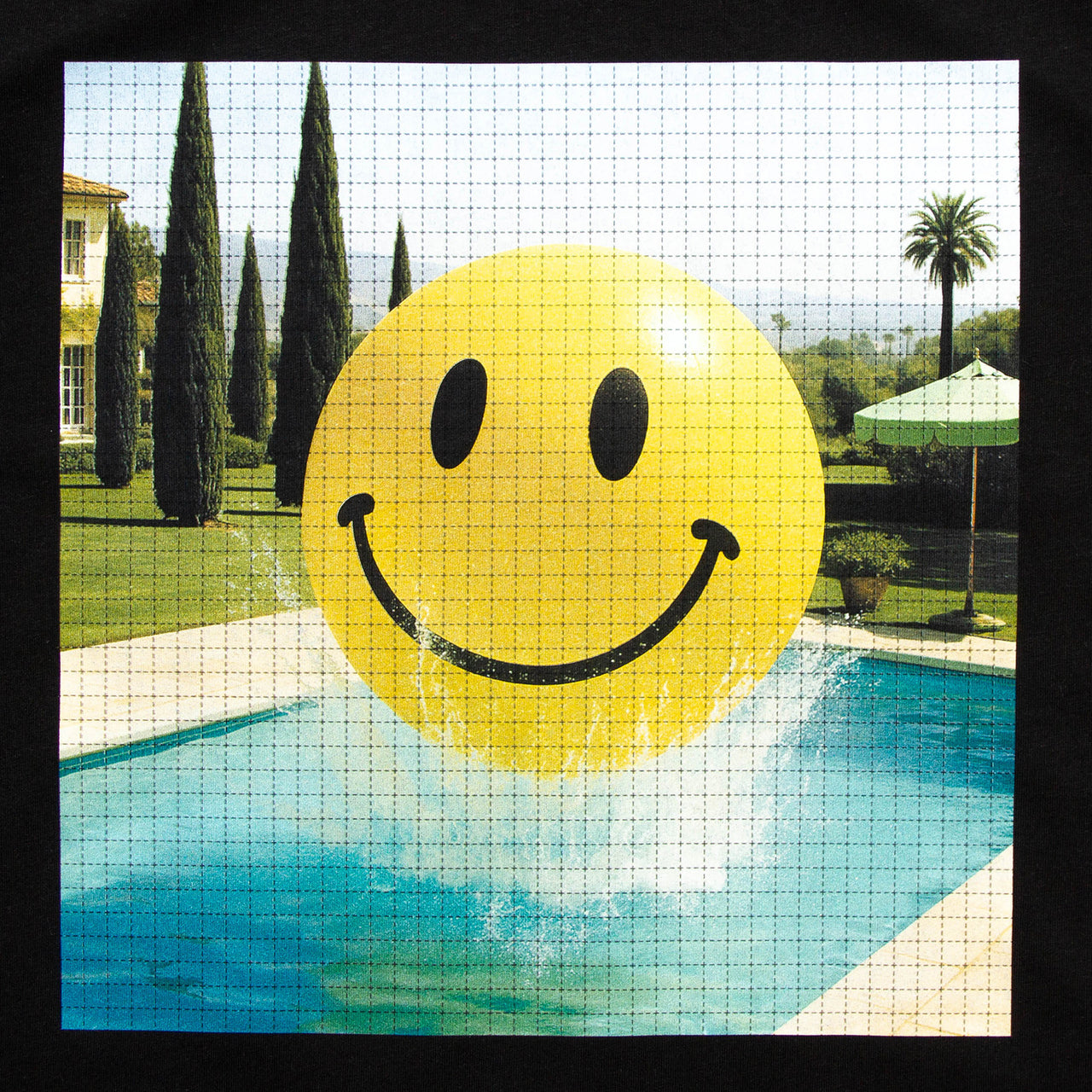Smiley Poolside Trip Back Print - Tshirt - Black