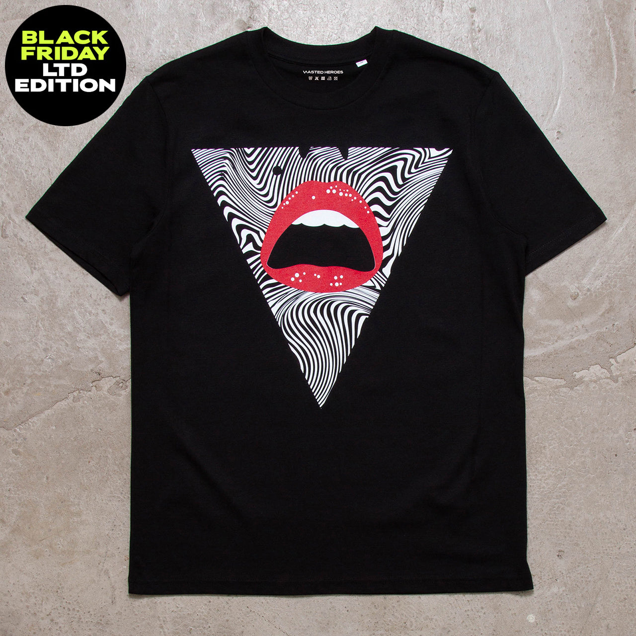BF Stripe Triangle Face Front Print - Tshirt - Black