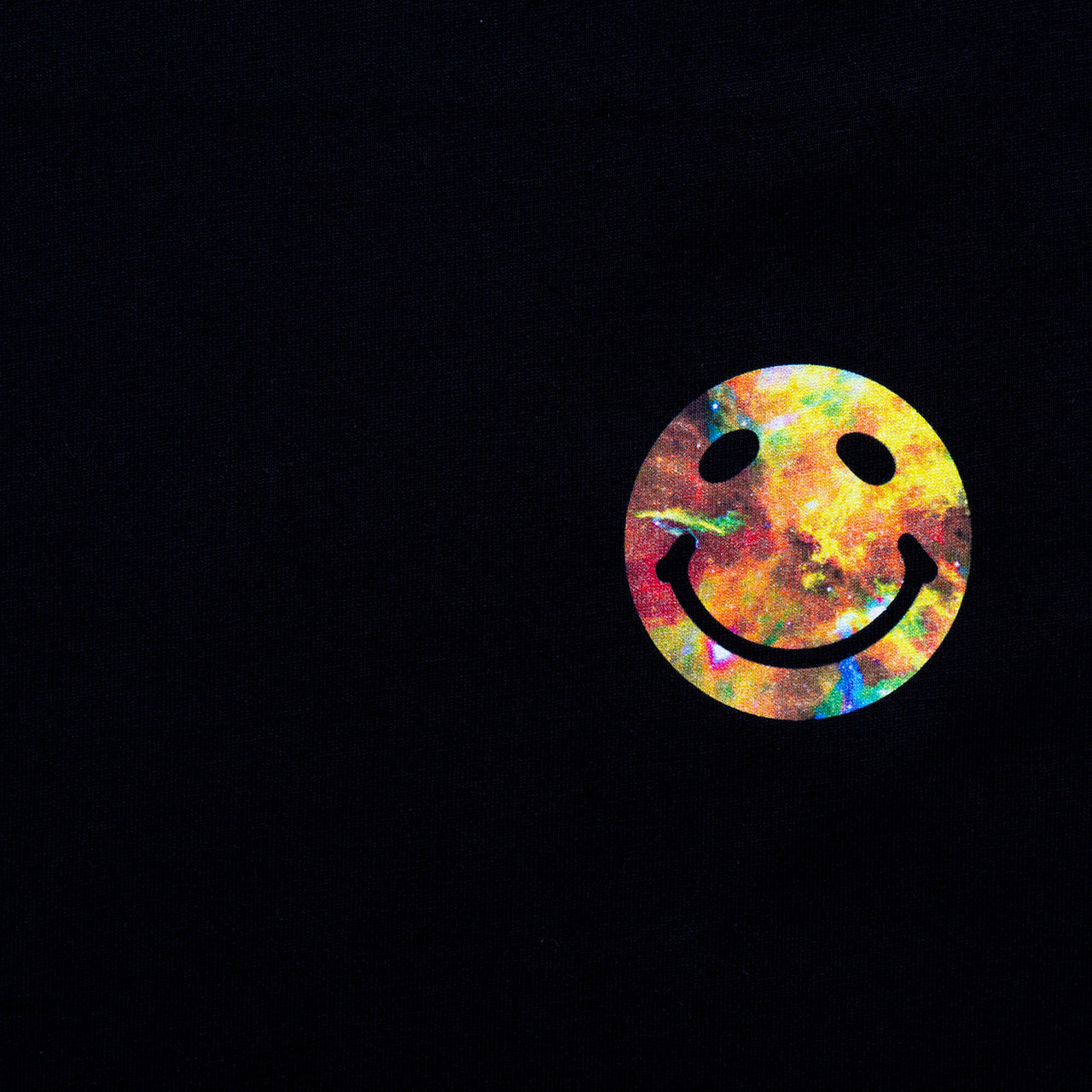 Crest Smiley Spaced - Tshirt - Black